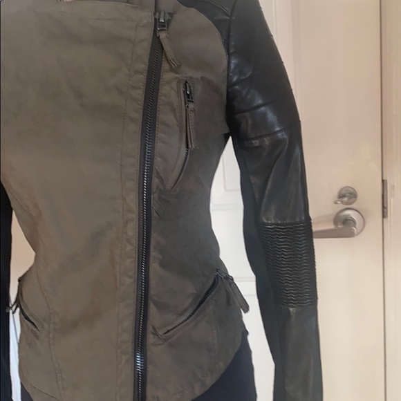 Blank NYC mixed media biker jacket size small - Picture 6 of 6